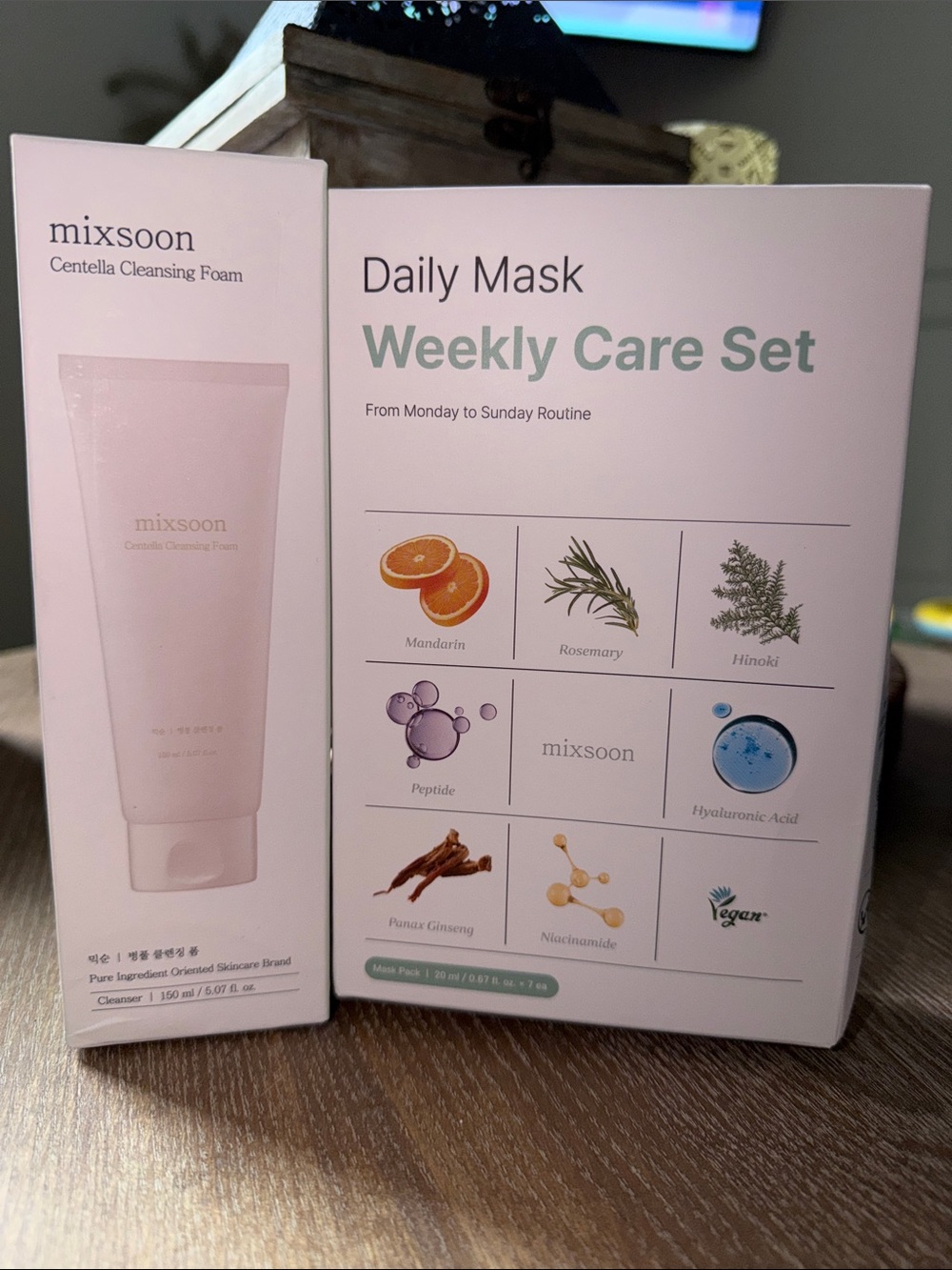 mixsoon Pink Centella Cleansing Foam & Daily Mask Weekly Care Set